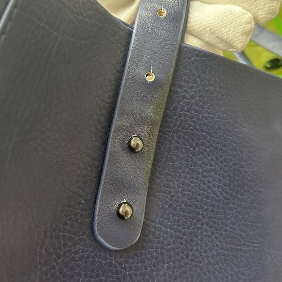 Kenneth Cole Reaction large dark royal blue tote shoulder bag - Picture 6 of 9